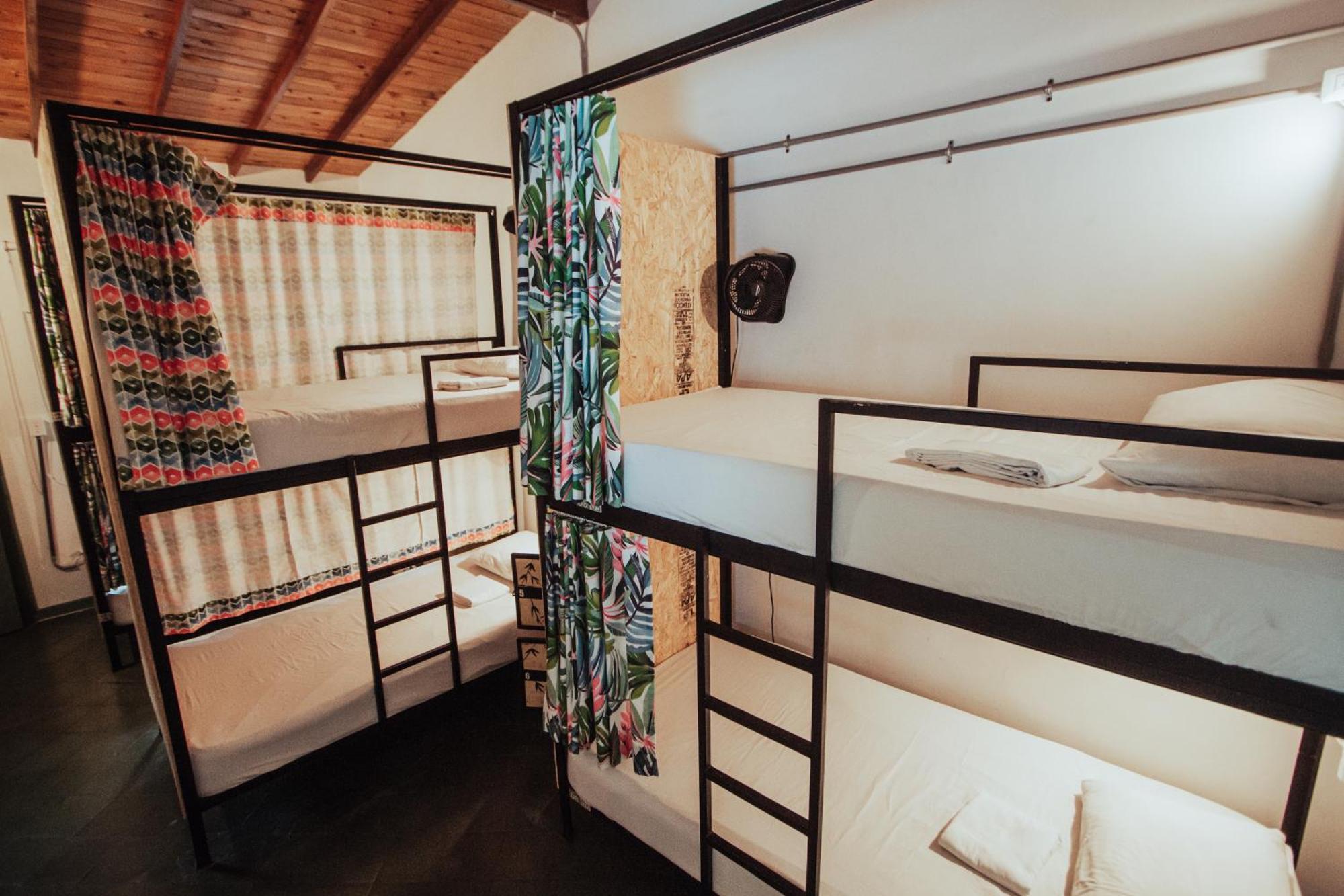 Centro Hostel Медельин Экстерьер фото